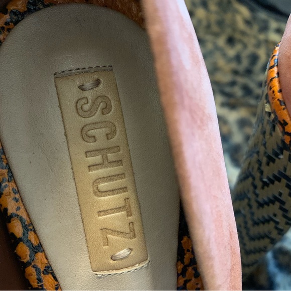 NWOT SCHUTZ PLATFORM HEELS - Picture 8 of 11